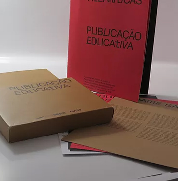 Kit Educativo com Caixa